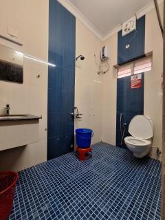 Splendro Holidays 4 Bedroom Private Pool Villa - 6