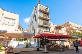 Perfect Beach Getaway Steps from Carmel Market - 8