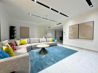 STYLISH 2 BEDROOM SERVICE APARTMENT with SEA VIEW - 0