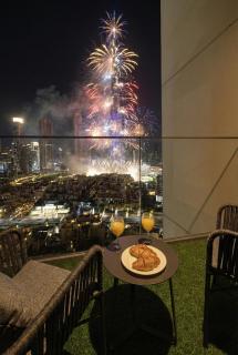 SmartStay at Burj Royale - Full Burj Khalifa View - Brand New Luxury Apartments - 7