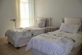 Malibu on Beach Road - 4