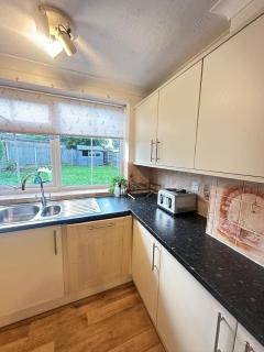 4-Bed Parking, Fast WiFi, M42 Great for team work - 3