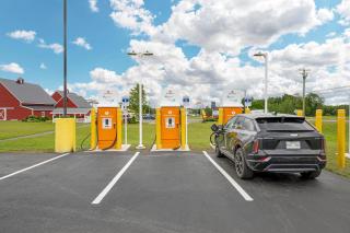 Amsterdam Inn & Suites, an Ascend Collection Hotel - 1