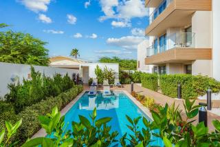 Stylish NEW 1BR w/Pool & Gym ~ Walk to Palm Beach! - 8