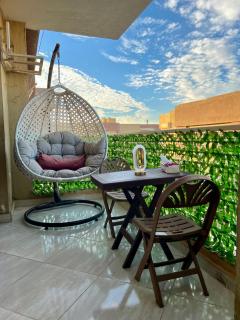 Charming 3BR Apt with amazing garden view & fast wifi - 4