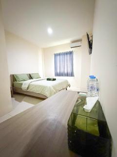 Guest House Tanjung Pakuan - 0