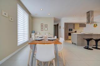 St Julian's 2Br Apartment with Private Jacuzzi - 7