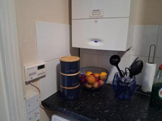 Serene Southampton Apartment with 3 Bedrooms - 3