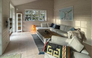 Stunning Home In Højby With Wifi - 9