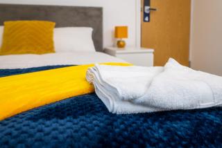 Beautiful Rooms Near Birminngham City Airport - 7