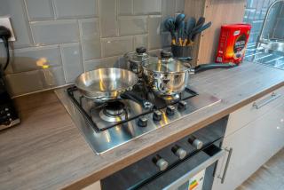 Beautiful Rooms Near Birminngham City Airport - 2