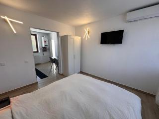 AT Modern Boutique - Bucarest - 3