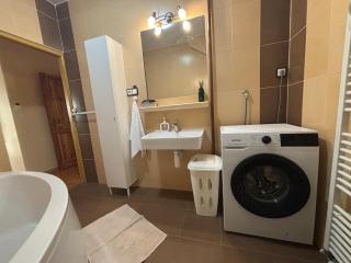 Large apartment in Prešov with 3 bedrooms and parking - 2