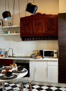 King Street Design Apartment for 12 - 5