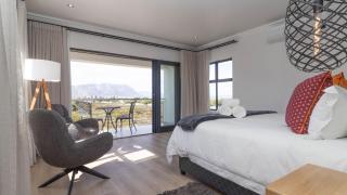 Executive 3 Bedroom with pool, aircon-AC and braai room - 6