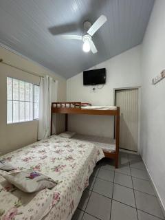 Casa próximo à praia, com garagem, churrasqueira, Pet friendly - 1