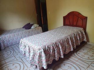 Quarto privativo em Araruama - 1