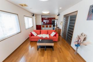 3 Minutes to Tamade Station Over 150sqm 3 Private Rooms Up to 11 Guests Namba 7 Minutes - 9