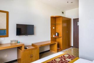 169 Business Hotel - 8