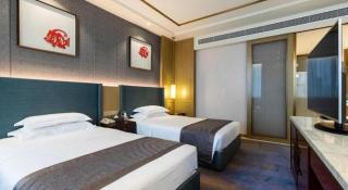 Bliss International Hotel Weihai - 1
