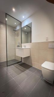 Airport Haven Elegant One Bedroom Apt in Accra - 3