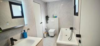 Eilat Prestige - Brand New 2BR 2Bath Luxury Apt Near Terminal Park - 4