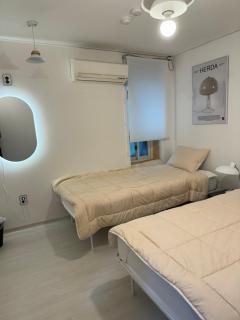 아워 게스트하우스 홍대,신촌 - 9