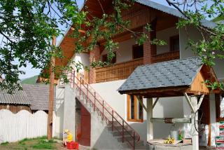 Casa dintre lacuri - 0