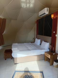 Mars Camp, Lunar Space - 8