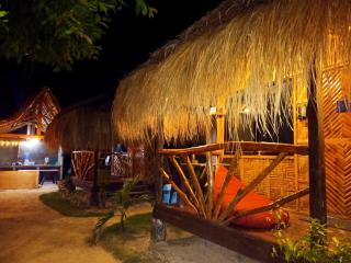 Siargao Tropic Hostel - 9