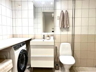 Cozy one-bedroom apartment with sauna and free carport parking - 5