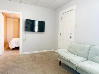 Princeton Suite 7 - QUEEN 1BD-1BA Apt - 4