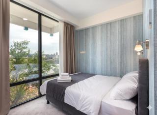 Brooch Boutique Hotel - 2