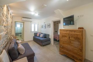 Family Villa Portes with panoramic view! - 3