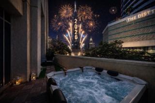 Durrani Homes - The Luxe 4BR Duplex Villa with Private Jacuzzi and Burj Khalifa View - 0