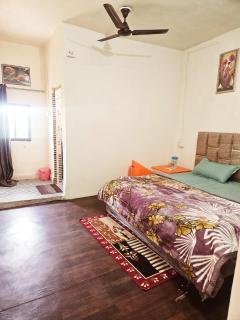 Shree badri dham guest house - 4