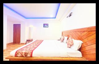 The Golden And SPA - 9