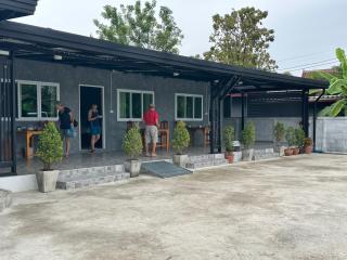 J House Has Love - 9