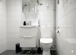 Nature-Inspired Cozy Retreat w Balcony Near Train - 1