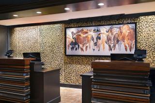 Renaissance Austin Hotel - 4