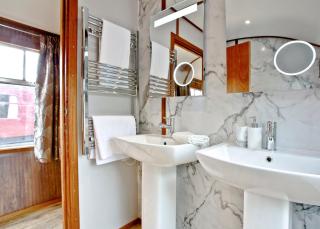 Brunel Boutique Holiday Park - 5