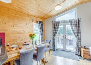 Gadlas Park Holiday Cabins - 8