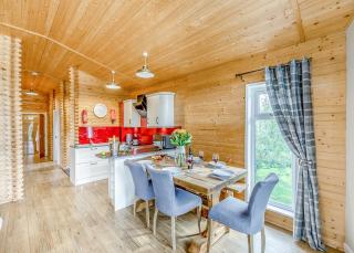 Gadlas Park Holiday Cabins - 7