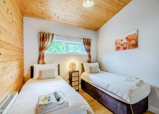 Gadlas Park Holiday Cabins - 1