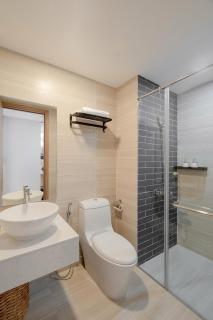 Soho Residence - Luxury Studios & 2-3 Bedrooms - City Centre District 1, 5 Mins to Bui Vien - 7