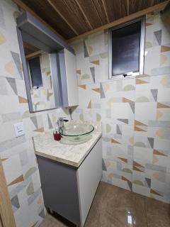 Q 163 Apartamento TÉRREO completamente mobiliado, 02 quartos - 1