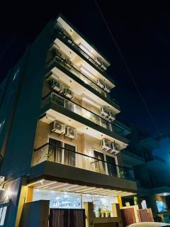 Dreamwood Luxury Apartment Near Sec 29 Gurgaon - Gurgaon - 0