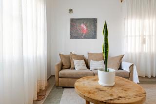 Familia y Amigos con Pileta, Asador y Cochera - 9