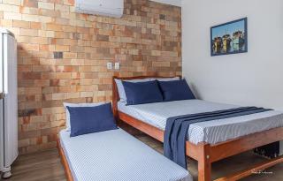 APART STUDIOS PONTAL - Aeroporto a 300 m - Praia 1,5 Km - Centro 2,5 Km - Cozinha Privativa - Mercado GBARBOSA e Padaria 450 m - Próx diversos Comércios a pé - Ar condic - Studios de 15 a 38 m2 Bem Equipados e Funcionais - Ideal Turismo e Trabalho - 2