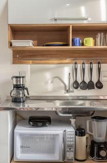 APART STUDIOS PONTAL - Aeroporto a 300 m - Praia 1,5 Km - Centro 2,5 Km - Cozinha Privativa - Mercado GBARBOSA e Padaria 450 m - Próx diversos Comércios a pé - Ar condic - Studios de 15 a 38 m2 Bem Equipados e Funcionais - Ideal Turismo e Trabalho - 5